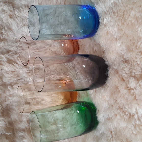 Set of 5 hand-blown coloured 8oz glasses - Picture 2 of 6